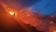 Alerta máxima en Cantabria por seis incendios activos, tres amenazan carreteras y zonas habitadas