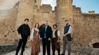 Trucos de magia con Jorge Blass en el castillo de José Mota y Santiago Segura
