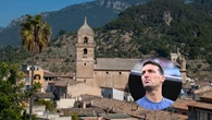En plena naturaleza y rodeado de montañas se encuentra el exclusivo refugio de Lionel Scaloni en esta isla del Mediterráneo