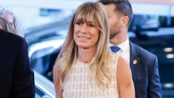 Begoña Gómez se va al Primavera Sound con Pedro Sánchez y firma un look muy juvenil para festivales este verano