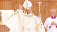 Cómo cambia el vestuario del Papa León XIV según el acto: la simbología de cada prenda