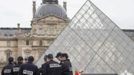 Cómo un acertijo matemático olvidado podría haber salvado al Louvre de los ladrones: la teoría de un checo