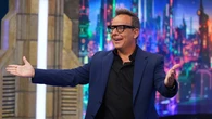 Ángel Llàcer desvela en 'El Hormiguero' que se rompió el brazo grabando 'Congelados': "Pusieron 'Forever Young', me vine arriba y me subí a una silla"