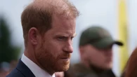 El príncipe Harry denuncia la ola de antisemitismo en el Reino Unido y exige "liderazgo" frente a las crisis humanitarias