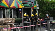 Tailandia comienza a identificar a las 27 víctimas del incendio en un bar de Bangkok