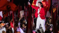 Perú elige entre dos candidatos perseguidos por la Justicia
