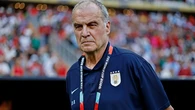 Bielsa explica los cambios de Muslera y de Valverde: "Decidió salir en el entretiempo"