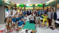 El detalle de la visita del Rey al vestuario de la selección que no ha pasado desapercibido: el grito de un futbolista catalán ante Felipe VI