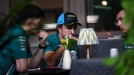 Así funciona el traje especial que llevará Fernando Alonso en el GP de Singapur: ¿Qué ocurre si los pilotos se niegan a usarlo?
