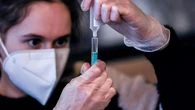 Una vacuna superpotente contra la gripe podría reducir el riesgo de padecer alzhéimer