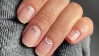 Tendencias en manicura otoño 2025: diseños sutiles y elegantes que transforman tus uñas en el complemento perfecto