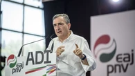 Moncloa reta al PNV a unirse a Vox para acabar la legislatura