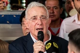 La Justicia colombiana revoca la condena por soborno al expresidente Álvaro Uribe