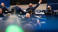 Send them back! (¡Enviarlos de vuelta!) «¡Qué vergüenza!»