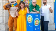 'El Grand Prix' saca la cucaña del baúl en su nueva edición, que trae caras nuevas con Gorka Rodríguez como copresentador