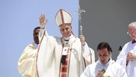 El Papa agradece la "respuesta entusiasta" recibida en su viaje a España