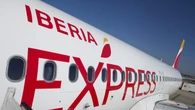 Iberia Express mueve ficha en Canarias tras el recorte de Ryanair y aumenta en 30.000 plazas su oferta para invierno