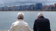 Los pensionistas jubilados antes de 2021 con dos o más hijos pueden reclamar 300 euros extra al mes en estos casos