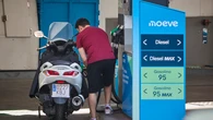 La caída del gasóleo rebaja un 1,2% el consumo de combustibles de automoción en abril