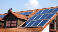 Adiós a las placas solares en casa: así es el aerogenerador que funciona con tormentas y se pone en el tejado