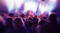 La psicología explica por qué las personas que abandonan una fiesta sin decir adiós no son maleducadas