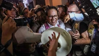 Tensión electoral en Perú sin un ganador claro