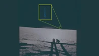 Las imágenes desclasificadas del Apolo 12 que muestran ovnis en la Luna