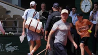 Sinner se derrite en París y dice adiós a Roland Garros por problemas físicos
