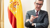 La CNMV avisa a Google y Meta: o luchan contra el fraude financiero o sufrirán una multa millonaria como X