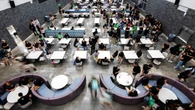 Despiden a una maestra en Reino Unido por contar a sus alumnos anécdotas sexuales