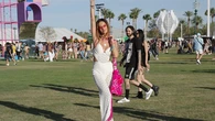 Alessandra Ambrosio cumple 45 años coincidiendo con Coachella y repasamos sus looks más icónicos del festival