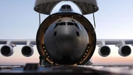 EE.UU. tendrá el avión de carga militar más grande del mundo: transportará cazas y cohetes sin desmontarlos