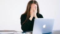 La mitad de los trabajadores falta a su puesto al menos una vez al año y el 33% se ausenta sin baja
