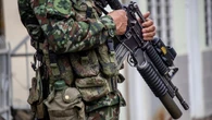 Al menos un soldado muerto y otros siete heridos en un ataque contra una base militar en Colombia