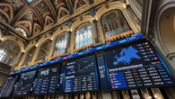 El Ibex 35 salva los muebles pese a la crisis de Francia