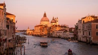 Venecia despliega en otoño su encanto más profundo