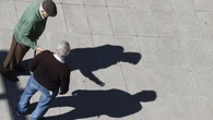 Ángel Martín, 77 años, sigue trabajando tras jubilarse para pagar el alquiler: “Con una pensión digna, no lo haría”