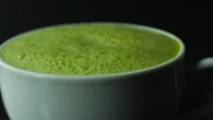 ¿Consumir mucho matcha ayuda a acelerar la caída del pelo? Pocos lo saben, pero es un factor importante