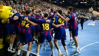 El Barça conquista su decimotercera Champions de balonmano y Joan Laporta llora en las gradas