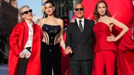 De Meryl Streep a Anne Hathaway: rojo y negro, Prada y Versace convierten Londres en la pasarela más icónica del año