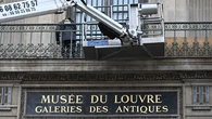 Nueve meses después del robo de las joyas, el Louvre reabre al público la Galería de Apolo