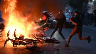 Más de 400 detenidos y siete policías heridos durante las celebraciones del PSG en Francia