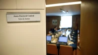 La JEC enmienda al Gobierno y duda sobre la "corrección jurídica" en el aumento del censo en el extranjero