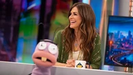 Nuria Roca tiene la fórmula infalible para combinar una blusa bohemia con vaqueros y conseguir el look más favorecedor del verano