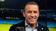 Paco Buyo: "El Barcelona obligó a David Villa quitar la bandera de España de sus botas"