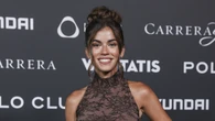 Rocío Camacho se casa en un diseño de Lorenzo Caprile: espalda descubierta, cola infinita y silueta impecable