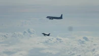 Rusia continúa su "desafío" a la OTAN: detectan un nuevo avión ruso atravesando espacio aéreo europeo