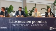 Las acusaciones populares se reivindican: "Sin nosotros la esposa de Pedro Sánchez no estaría a las puertas de un juicio"