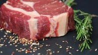 ¿Hay que tirar la carne cuando se oscurece? Esto es lo que recomiendan los expertos