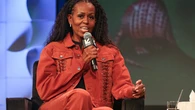 Michelle Obama habla contra la desigualdad ante un auditorio que paga 895 dólares por butaca